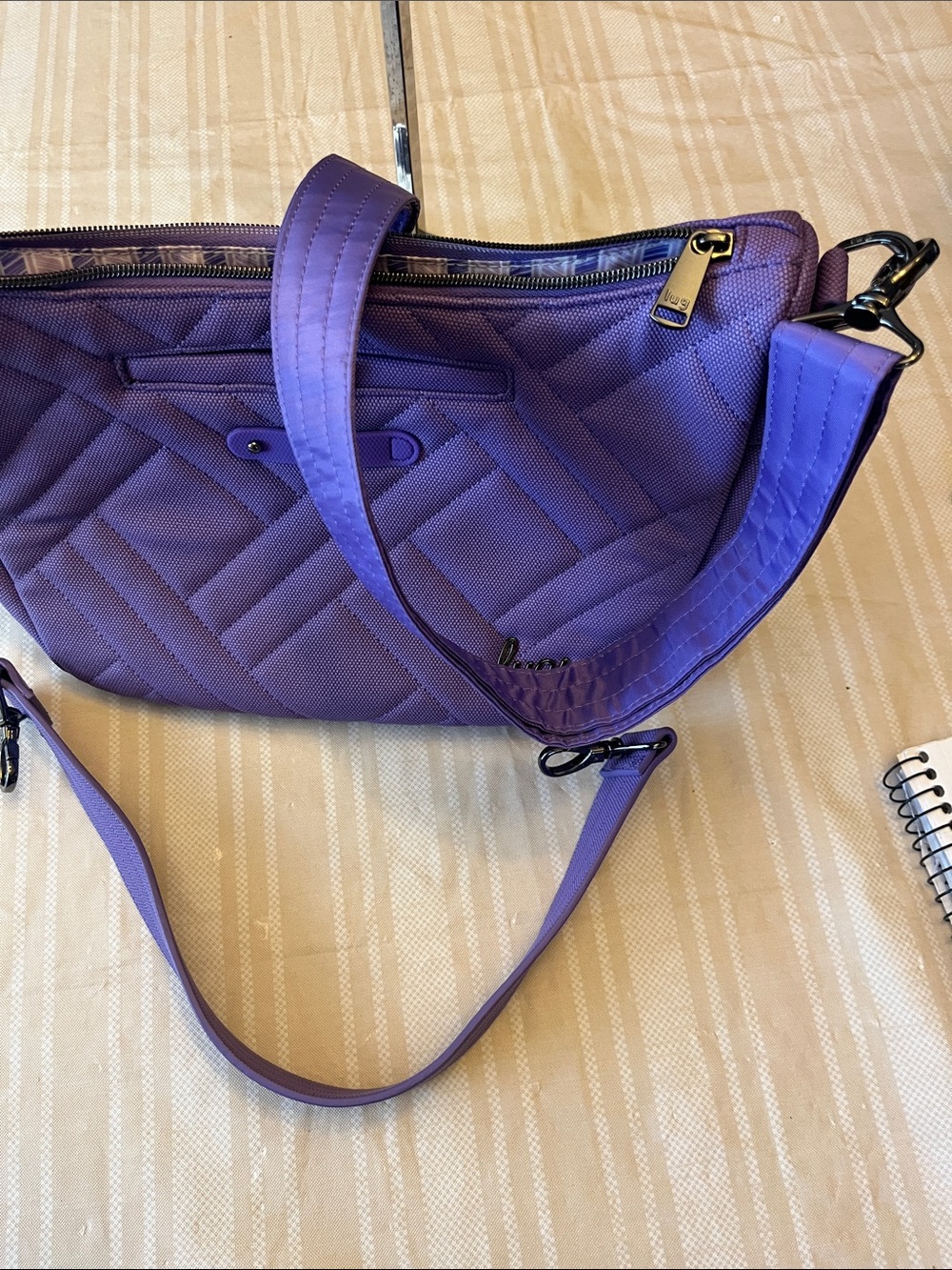 lug Lavender Quilted Shoulder Bag - Picture 9 of 10
